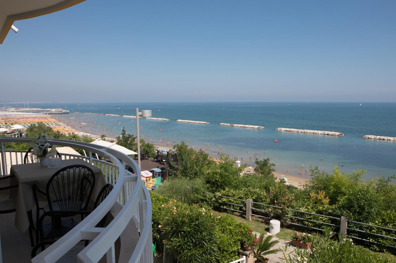 Hotel Adler Gabicce Mare Exterior foto